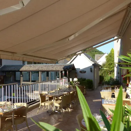 Logis De L'isard Hotel