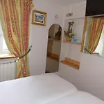 فندق Logis De L'isard 3*