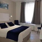Logis De L'isard 3* سان-لاري