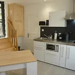 Logis De L'isard فندق سان-لاري